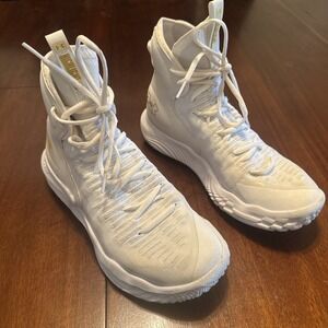 Under Armour Flow Highlight Ace 3027083-100 Women's‎ 9.5 White Gold Volleyball